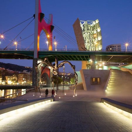 Clasico Y Funcional Vivienda Turistica Centro Бильбао Экстерьер фото
